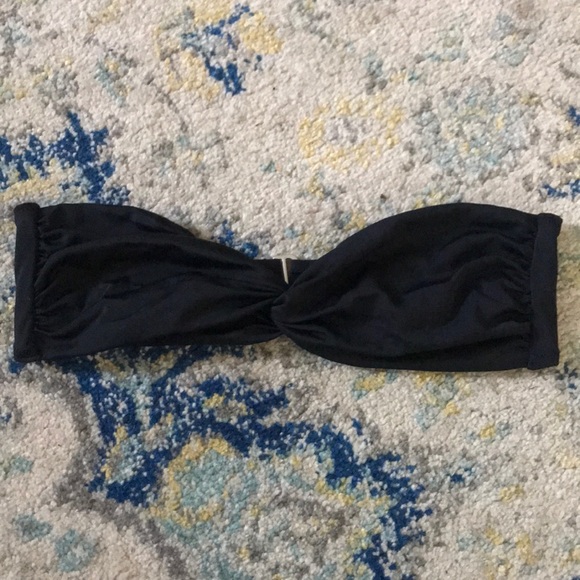 VS Black Bikini - Picture 2 of 5